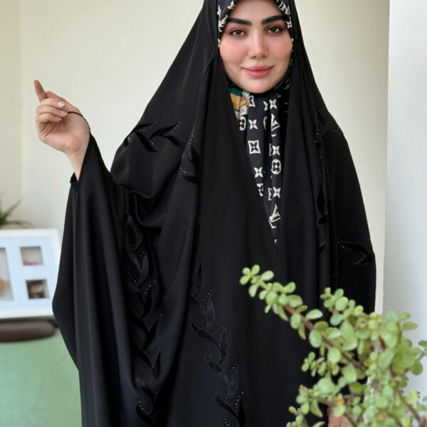 چادر گلدوزی لیلی