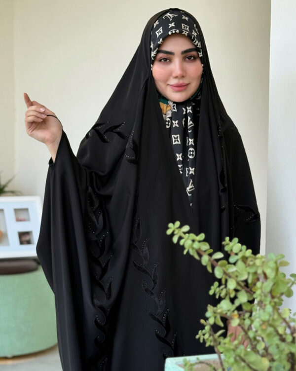 چادر گلدوزی مرجان
