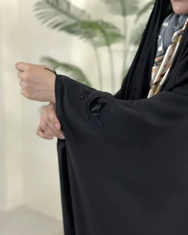 چادرگلدوزی طرح پروانه مخمل پراکنده - 4