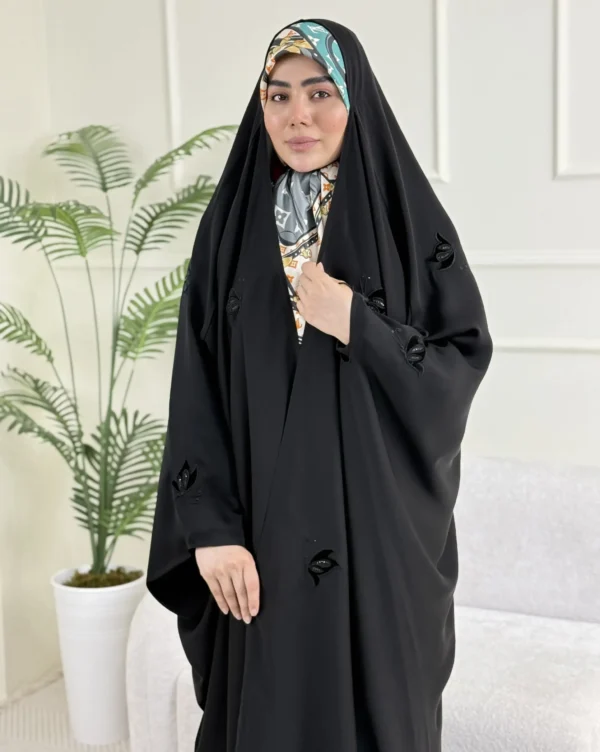 چادرگلدوزی طرح پروانه مخمل پراکنده