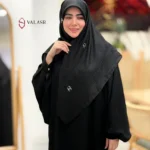 روسری مشکی مجلسی ژاکارد نگین سوارسکی طرح شنل نقره‌ای کد 2002
