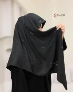 روسری مشکی مجلسی ژاکارد نگین اتریشی طرح فندی طلایی کد 2004 - 2