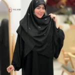 روسری مشکی مجلسی ژاکارد نگین سوارسکی طرح فندی نقره‌ای کد 2003