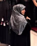 روسری نگین خطی کرپ ابریشم دودی - تصویر 3
